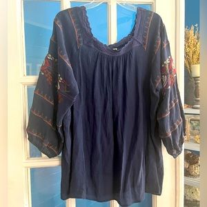 Entro embroidered blouse